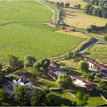 Domaine Du Chene Crucy Bed & Breakfast Lire